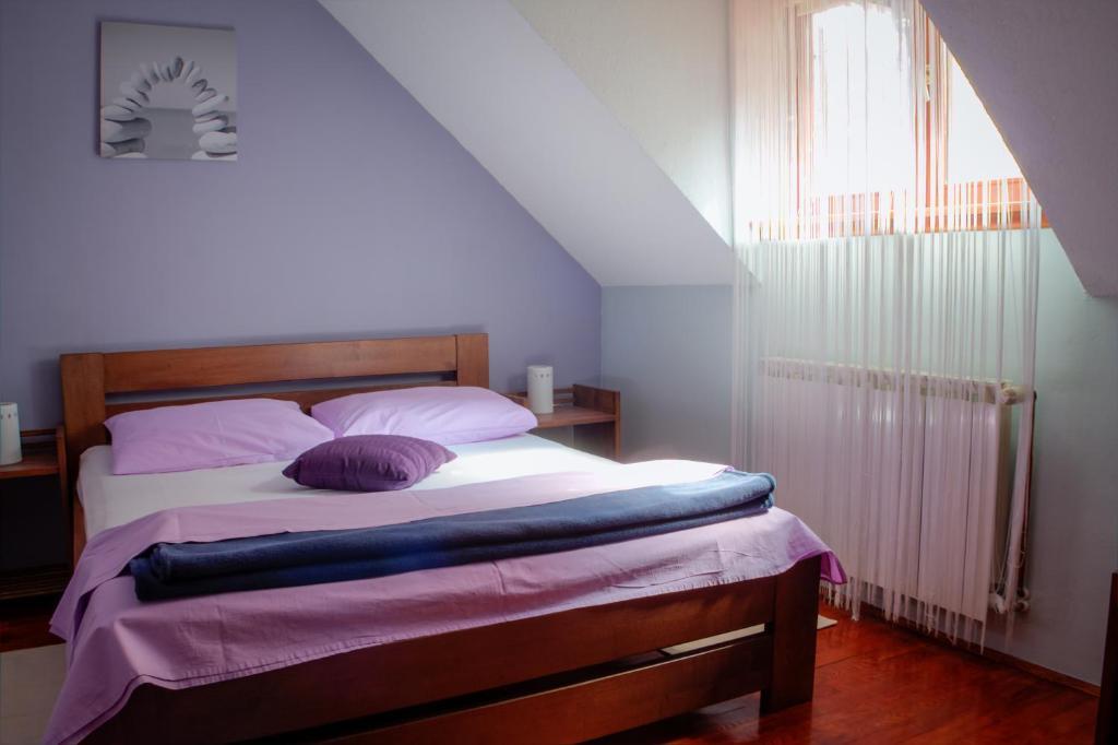 Apartments And Rooms Stefanac Slunj Pokoj fotografie